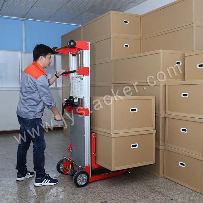 Manual Material Lift with Standard Legs 